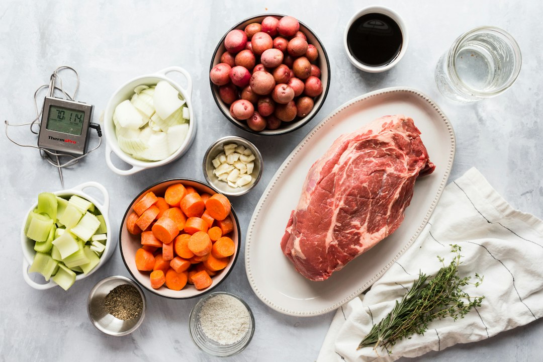 Overhead view of fresh ingredients to prevent a hidden carbs keto smoothie mistake.